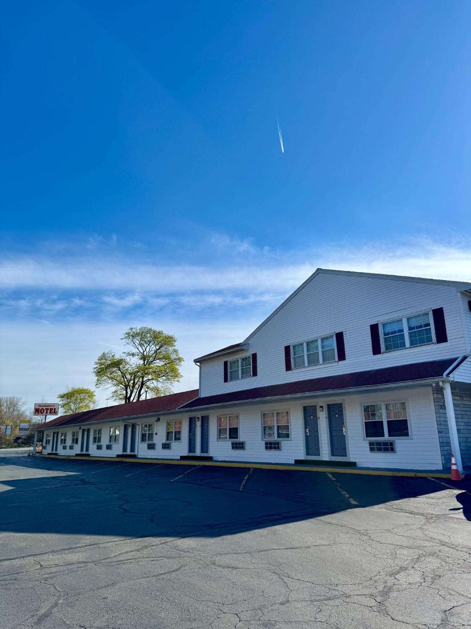 Chisholm'S Motor Inn Saugus Exterior foto